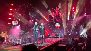 Per FMedia il 2025 si chiude con 23 eventi B2C organizzati, il coinvolgimento di oltre 30 artisti e più di 180.000 persone raggiunte Per FMedia il 2025 si chiude con 23 eventi B2C organizzati, il coinvolgimento di oltre 30 artisti e più di 180.000 persone raggiunte