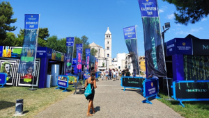 Warner Bros. Discovery Italia lancia la quarta edizione del Celebration Tour nelle spiagge italiane