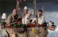 Aldo, Giovanni e Giacomo ancora sulla mongolfiera per Wind 