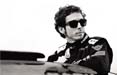 Oakley invita a cambiare prospettiva con Alonso, Rossi e Loeb. Firma Four23