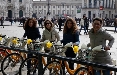 Clear Channel festeggia l’8 marzo 'infiocchettando' BikeMi