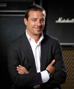 Verba in liquidazione, esce Peccerillo, Audi in New Verba