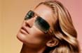 Gisele volto di Vogue Eyewear nella campagna D'A,L,V,Bbdo