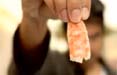 Uno spacciatore di sushi protagonista del nuovo spot del Medical Cannabis Network 