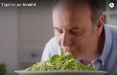 Gerry Scotti interpreta la bontà del 'Gran Pesto alla genovese Tigullio' nello spot di Vinizius / Y&R 