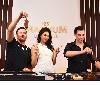 Cannes, la fashion icon Kendall Jenner al party glamour di Magnum Double