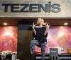 Tezenis festeggia dieci anni con un tour europeo. A Milano evento con Emma