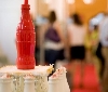 Coca-Cola celebra il futuro della bottiglia contour nella mostra 'Happytude'