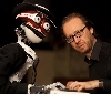 Sfida al pianoforte tra il robot TeoTronico e il musicista Roberto Prosseda