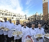 L'Harry's Bar di Venezia irrompe in Piazza San Marco con un flash mob sulle note della Traviata
