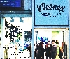 Kleenex inaugura il temporary store a Milano. Guarda le foto