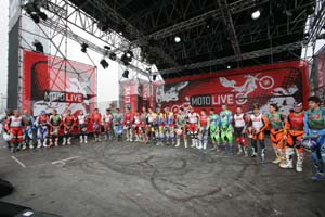 Palco Triathlon Presentaz copia.JPG