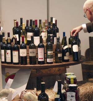 Foto bottiglie vino copia.JPG