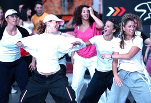 rw2006danza02 copia.JPG