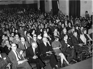 Storica sala cinema con p copia.JPG