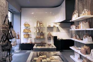 boutique milano copia.JPG