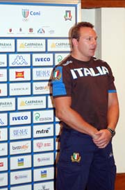 R1.JPG