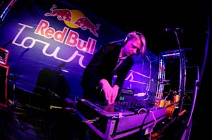 red bull tour bus 2009 05 copia.JPG