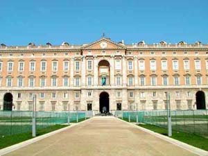 reggiacaserta copia.JPG