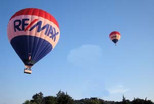 Mongolfiere Remax Italia copia.JPG