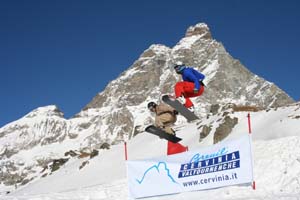 SnowboarderCervinia.JPG
