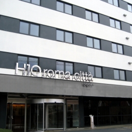 H10-Roma-Citta-Entradprincipal.jpg