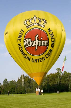 Mongolfiera Warsteiner copia.JPG