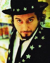 vinicio-capossela_large copia.jpg