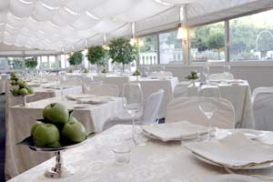 Crowne Plaza Rome St. Pet copia.JPG