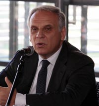 bogarelli_infront copia.jpg