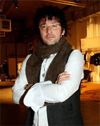 bizzi copia.JPG