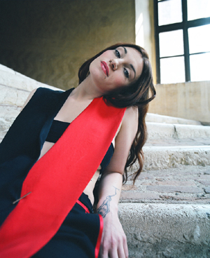 laura copia.jpg