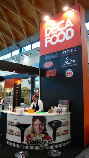 Decafood - desk Pianeta B copia.JPG