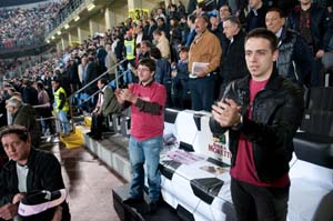 Divano Birra Moretti allo copia.JPG