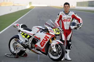 De Puniet Photo Shooting  copia.JPG