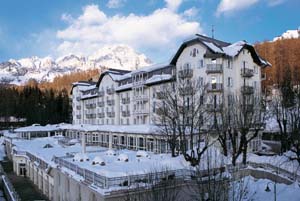 Cristallo Hotel_Oggi copia.jpg