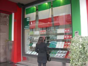 Libreria Mursia in tricolore 1 copia.jpg
