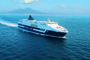 Grimaldi-Lines-motonave-Cruise-Barcelona-560x375 copia.jpg