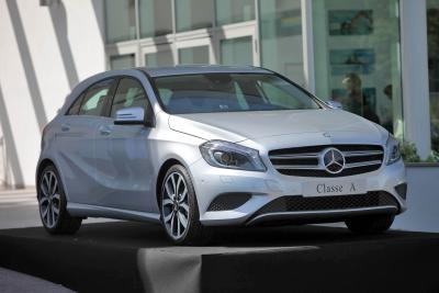 906129_1706196_400_267_Mercedes-Benz_Team_-_Nuova_Classe_A.jpg