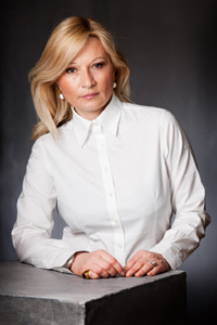 Manuela copia.jpg