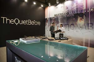 stand 02.jpg