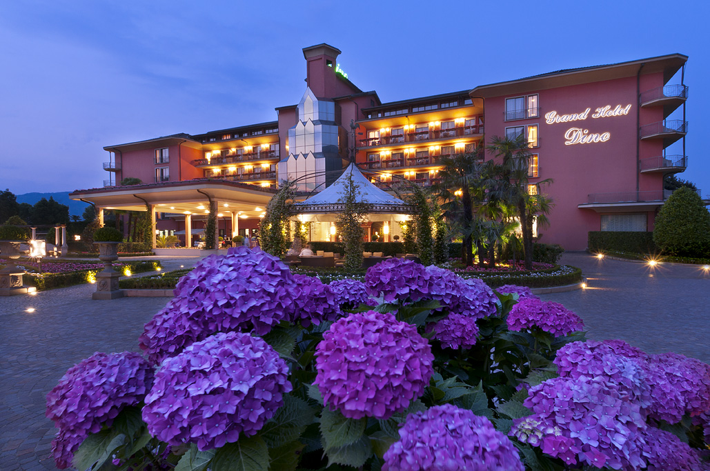 Grand Hotel DINO facciata.jpg