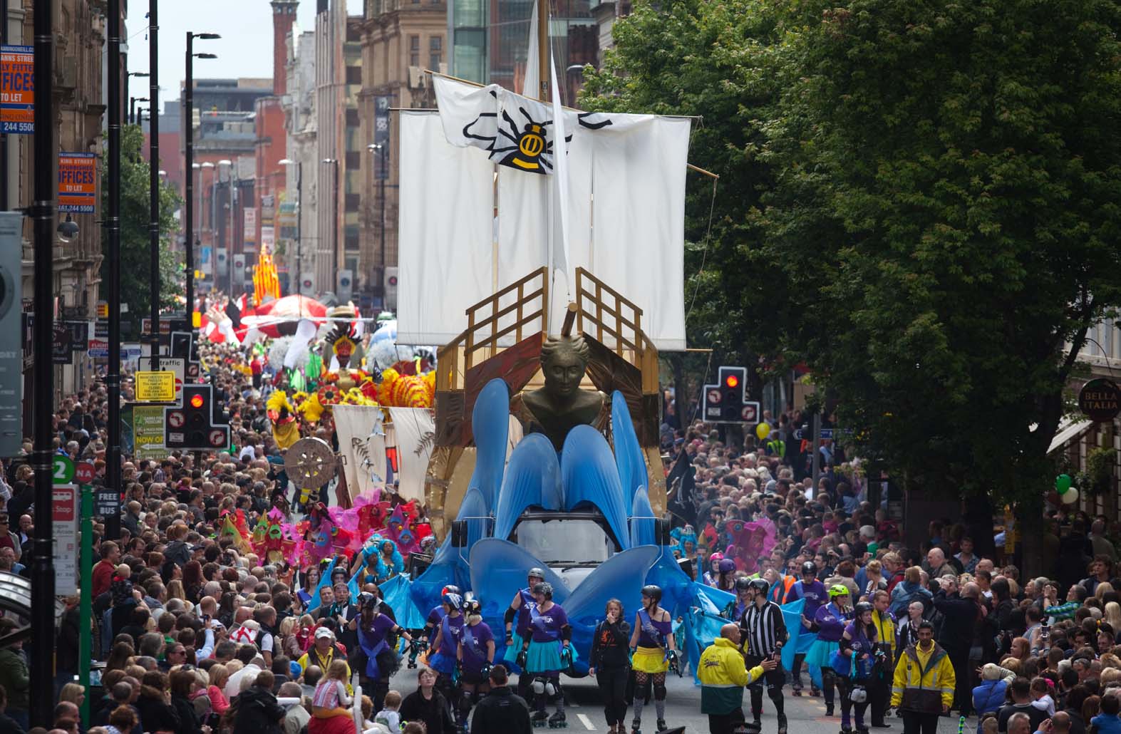Manchester Day Parade.Produced by Walk the Plank. Credit.Mark Waugh.jpg