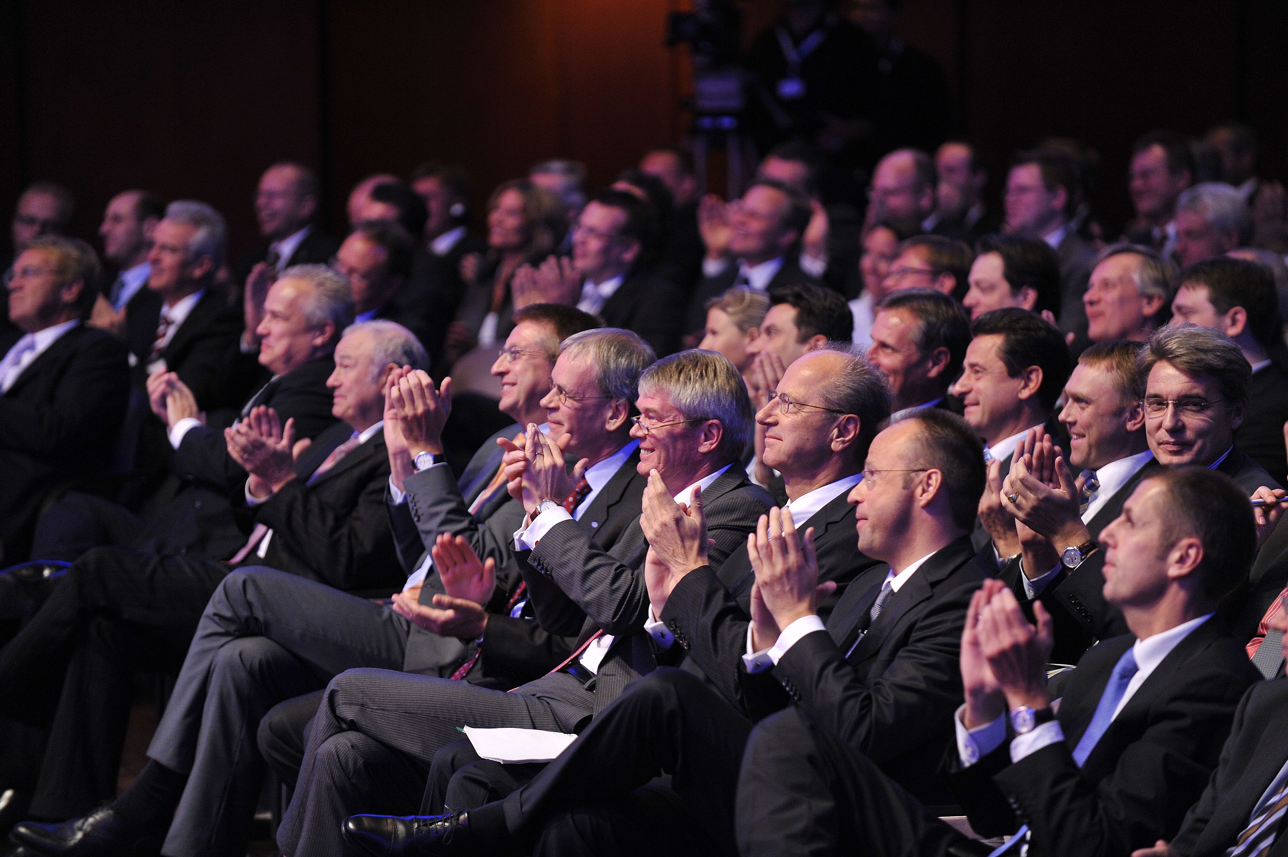 HAGEN INVENT_Investment Dialog_DZ BANK.jpg