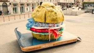 Integer firma l’iniziativa di Sky '#MicaSpreco - La michetta sostenibile' contro lo spreco alimentare, installazione realizzata in occasione della Milano Food City