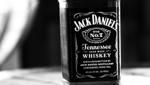 Jack Daniel’s The Whiskiest Whiskey in tv con una campagna che celebra la sua unicità. Firma Arnold Worldwide
