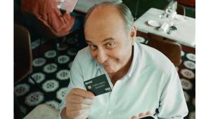 Revolut, in Italia a quota 2 milioni di clienti, sceglie ancora Gerry Scotti come testimonial della nuova campagna digitale
