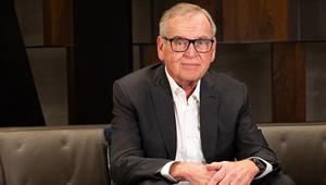 Omnicom registra una crescita organica del +3% nel Q2, punta a chiudere la fusione con IPG entro fine anno e si riorganizza con un’unica piattaforma operativa basata su dati, tecnologia e IA