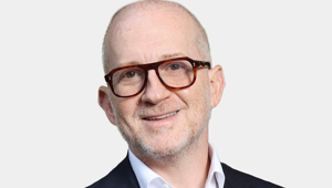 Burberry sceglie Joshua Schulman come CEO per risollevare il marchio