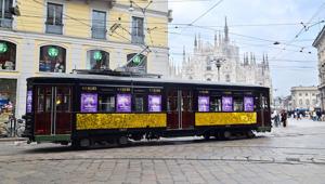 La Milano Fashion Week viaggia su un tram firmato Collini Milano 1937. Progetto di Brand Solutions di IGPDecaux